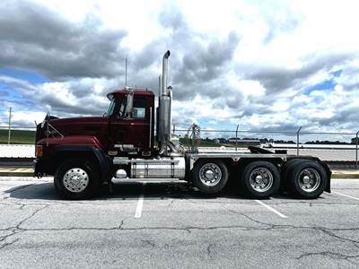 Mack CL733 Tri Axle Day Cab Truck - Cummins, 18 Speed Manual