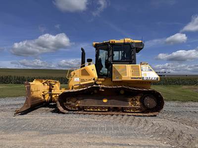 Komatsu D61PXI-23 Dozer