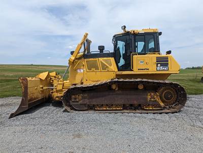 Komatsu D65PXI-18 Dozer