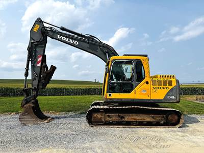 Volvo EC140B Excavator