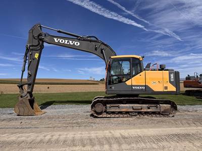 Volvo EC160EL Excavator