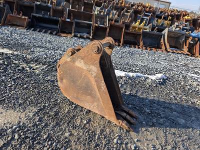 Case 84416555 Bucket