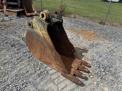 Caterpillar 18'' 50 MM Bucket