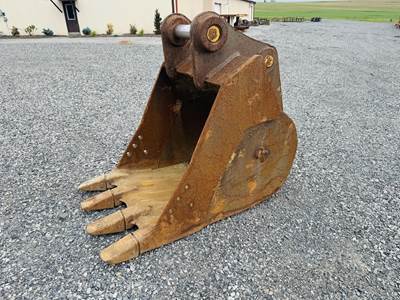 Caterpillar 42'' Bucket