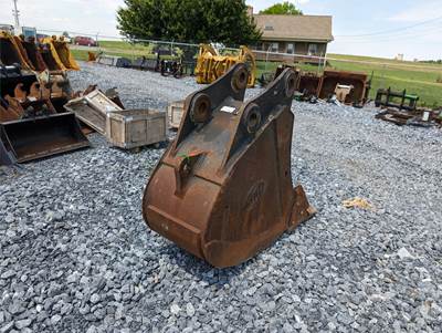 Geith Bucket For Sale | Womelsdorf, PA | A-3321 | MyLittleSalesman.com