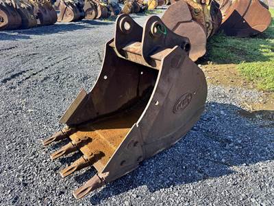Geith 65 MM 30" Bucket