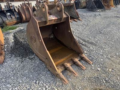 Geith 65 MM 30" Bucket