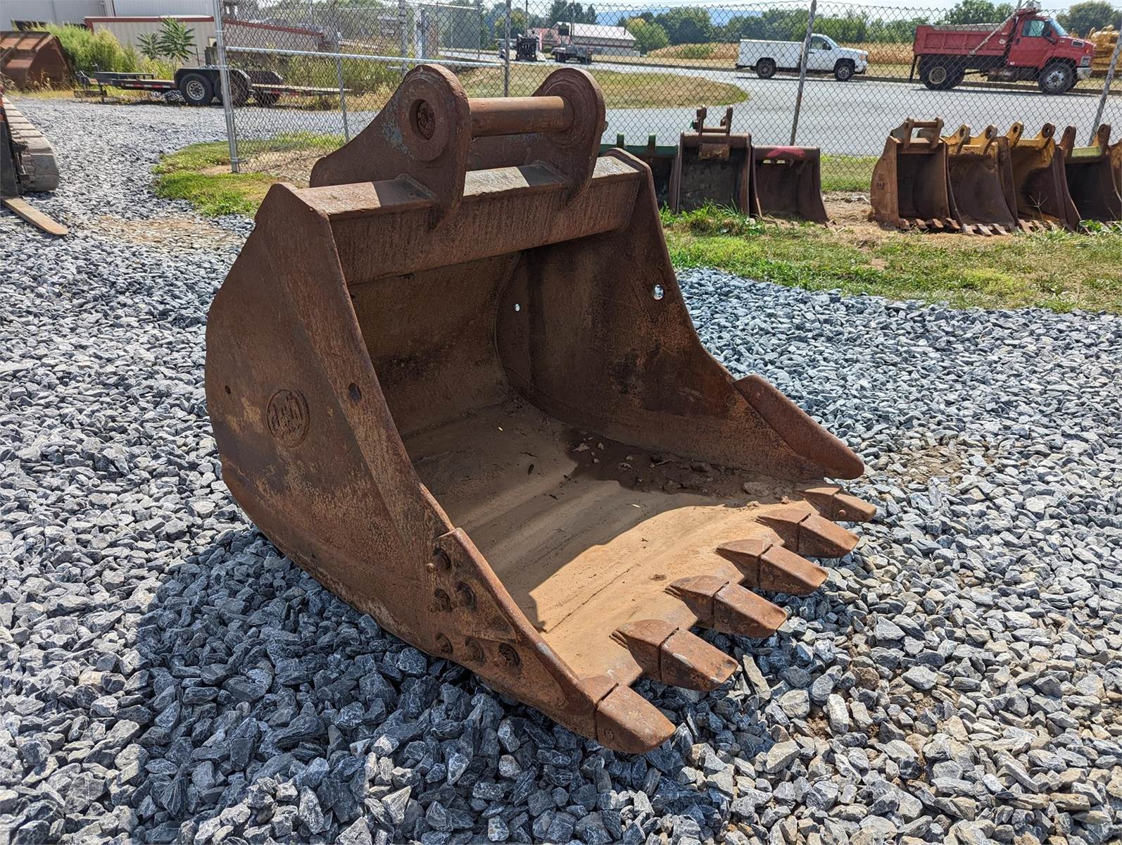 Geith H5048 Bucket For Sale Womelsdorf, PA A2562