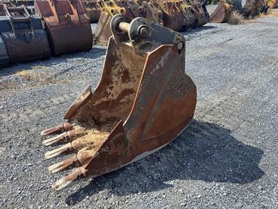 H&H 65 MM 30'' Bucket