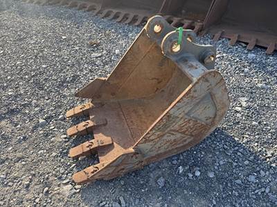 Hyundai 35 MM 22'' Bucket
