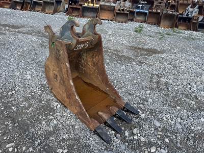 John Deere 18'' Bucket