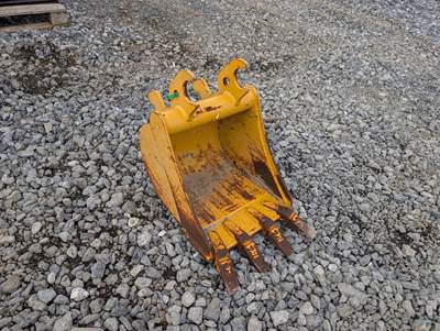 John Deere AT316553 Bucket