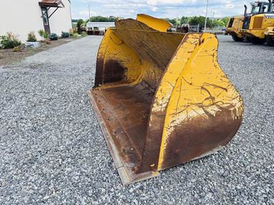 John Deere AT484264 JRB416 106'' Bucket
