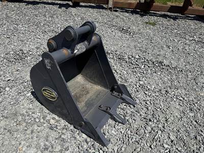 Strickland 40 MM 18'' Bucket