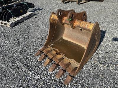 36'' Deere Bucket 55mm Front Pin , 50mm Back Pin , 8.25'' Stick Width , Fits