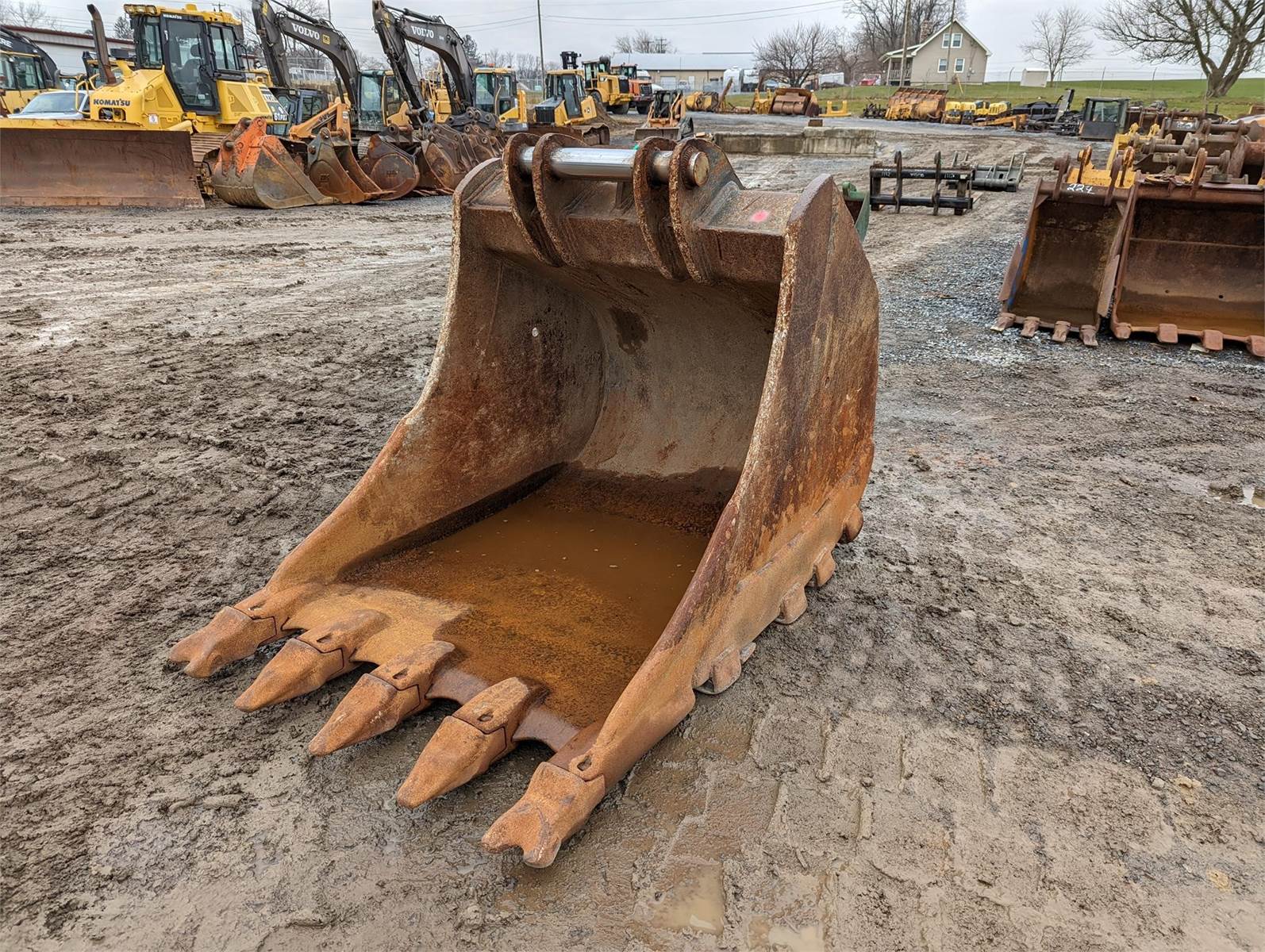 Volvo Bucket For Sale Womelsdorf, PA A2315
