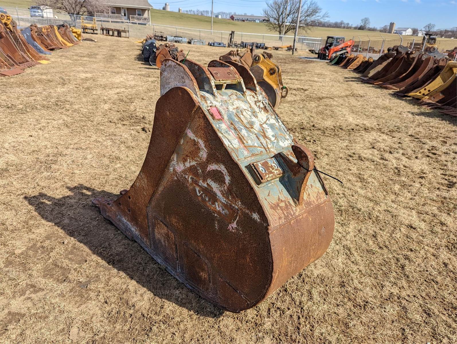 Volvo Bucket For Sale Womelsdorf, PA A2367