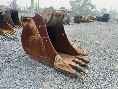 Volvo S3 36'' Bucket