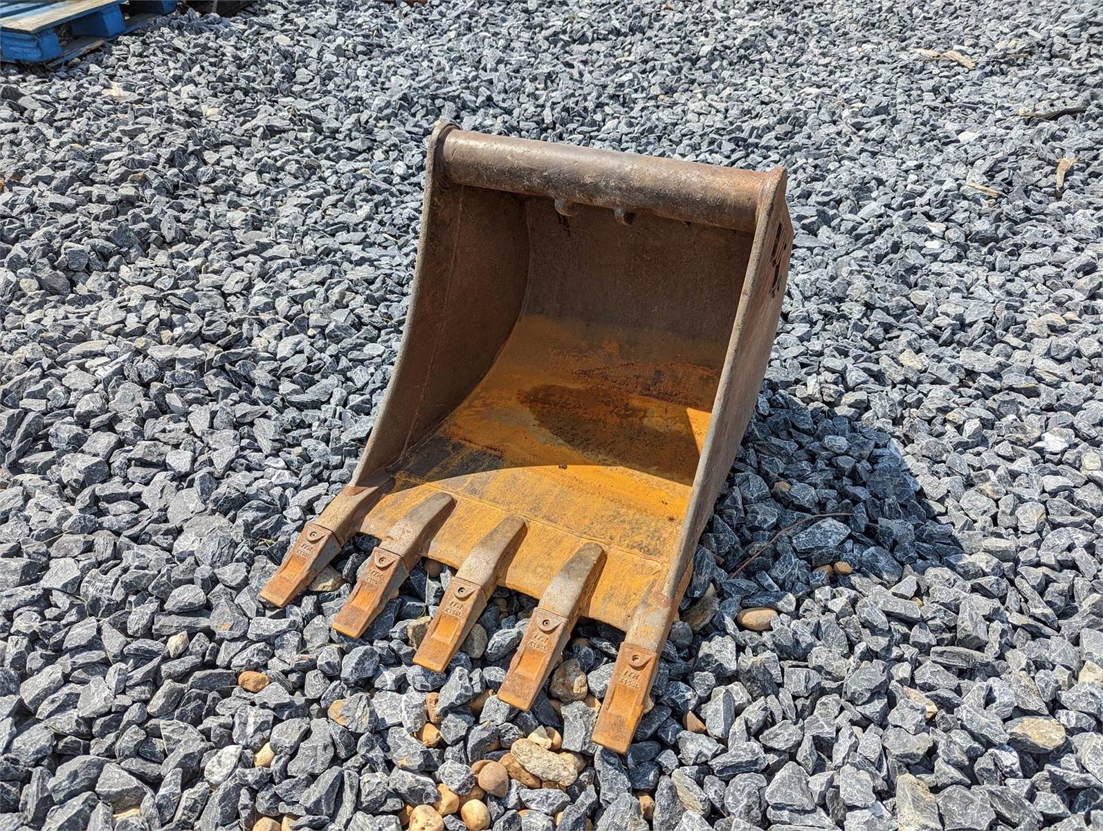 WainRoy Bucket For Sale Womelsdorf, PA A2566