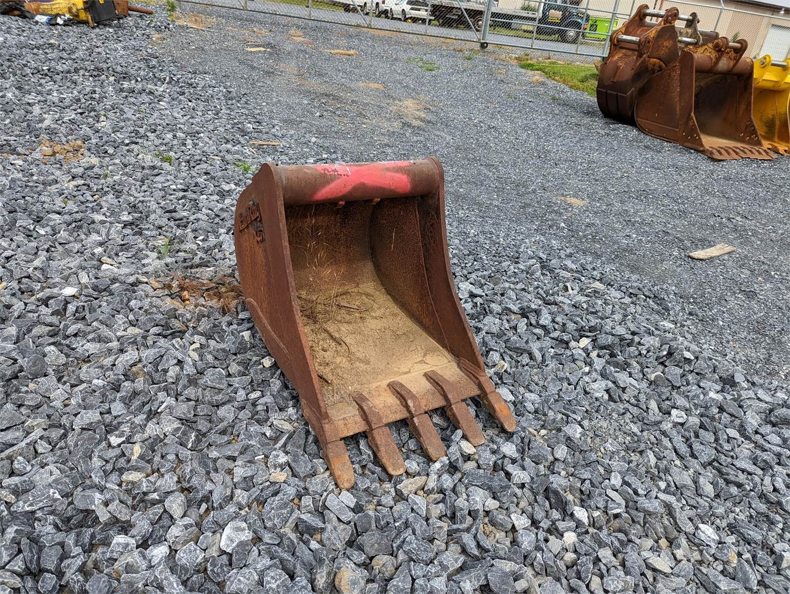 WainRoy WD5999024 Bucket For Sale Womelsdorf, PA A2508