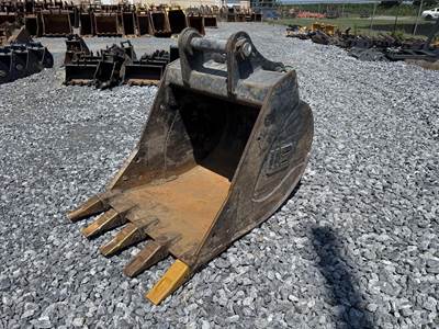 Werk-Brau 36'' BUCKET , 70 MM PINS Bucket