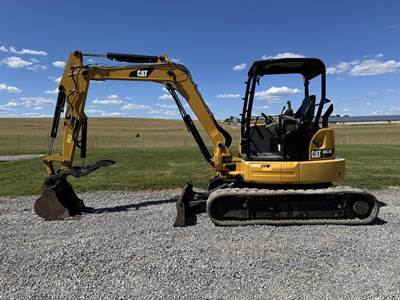 Caterpillar 305.5E2 Mini Hydraulic Excavator