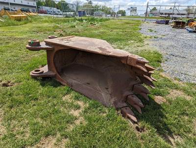 Rockland EA7031V Rock Bucket