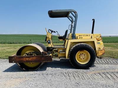 BOMAG BW172D-2 Smooth Drum Roller Compactor