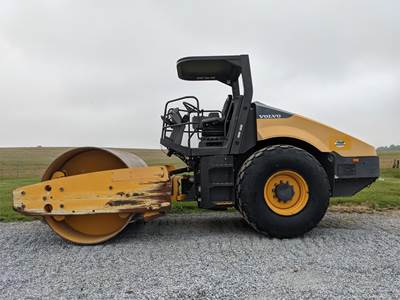 Volvo SD115 Smooth Drum Roller Compactor