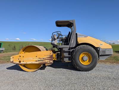 Volvo SD115 Smooth Drum Roller Compactor