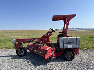 Broce BW260 Sweeper