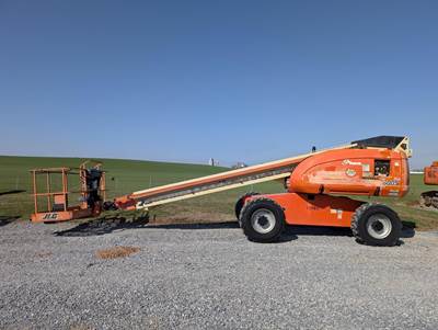 JLG 600S Telescopic Boom Lift