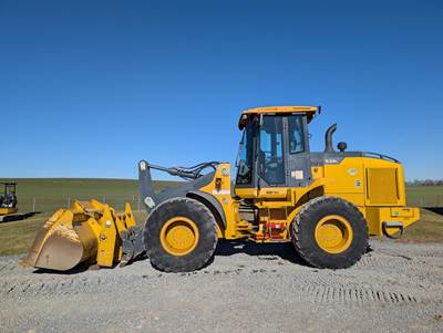 John Deere 524L Wheel Loader