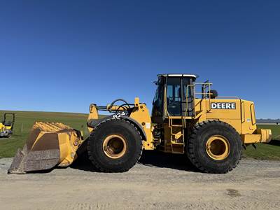 John Deere 824J Wheel Loader