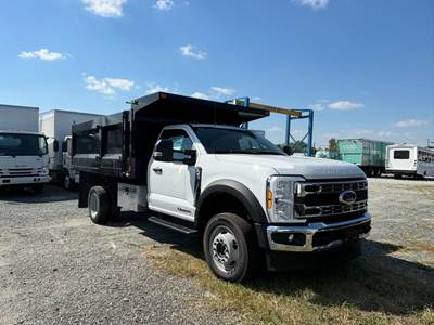 Ford F-550 Single Axle Cab & Chassis Truck - Automatic