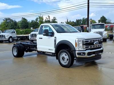 Ford F-550 Single Axle Cab & Chassis Truck - Automatic