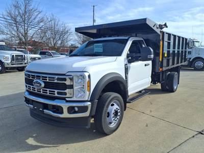 Ford F-550 XL Single Axle Cab & Chassis Truck - Automatic