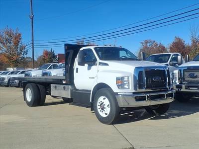 Ford F-750 Single Axle Cab & Chassis Truck - 300HP, Automatic