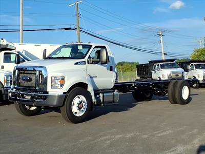 Ford F-750 Single Axle Cab & Chassis Truck - 300HP, Automatic