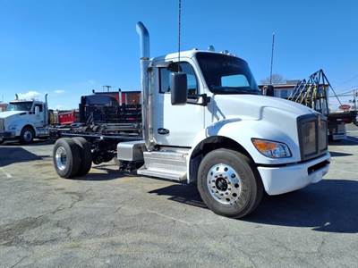 Kenworth T380 Single Axle Cab & Chassis Truck - Paccar, 360HP, 6 Speed Allison Rds Automatic