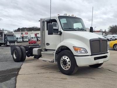 Kenworth T380 Single Axle Cab & Chassis Truck - Paccar, 360HP, 6 Speed Allison Rds Automatic