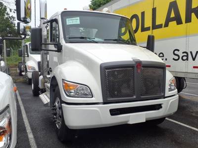 Kenworth T380 Single Axle Cab & Chassis Truck - Paccar, 360HP, 5 Speed Allison Rds Automatic