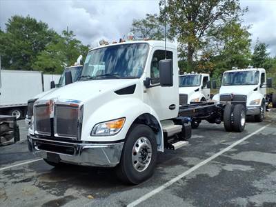 Kenworth T380 Single Axle Cab & Chassis Truck - Paccar, 360HP, 6 Speed Allison Rds Automatic
