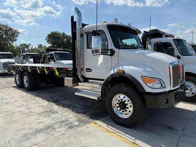 Kenworth T480 Tandem Axle Cab & Chassis Truck - Paccar, 330HP, 6 Speed Allison Rds Automatic