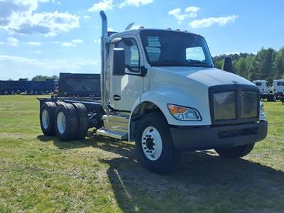 Kenworth T480 Tandem Axle Cab & Chassis Truck - Paccar, 300HP, 6 Speed Allison Rds Automatic