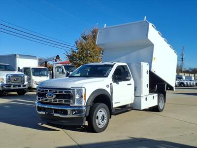 Ford F-550 Chipper Truck - Automatic