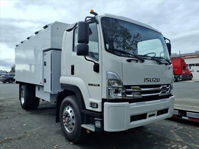 Isuzu FTR Chipper Truck - Automatic