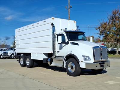 Kenworth T880 Tandem Axle Chipper Truck - Cummins, 500HP, 6 Speed Allison Rds Automatic