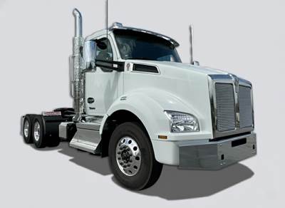 Kenworth T880 Day Cab Truck - Paccar 510HP, 12 Speed Amt