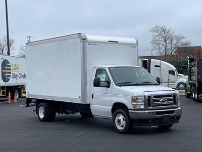 Ford E-450 14 ft Box Truck - Automatic, Roll up Door